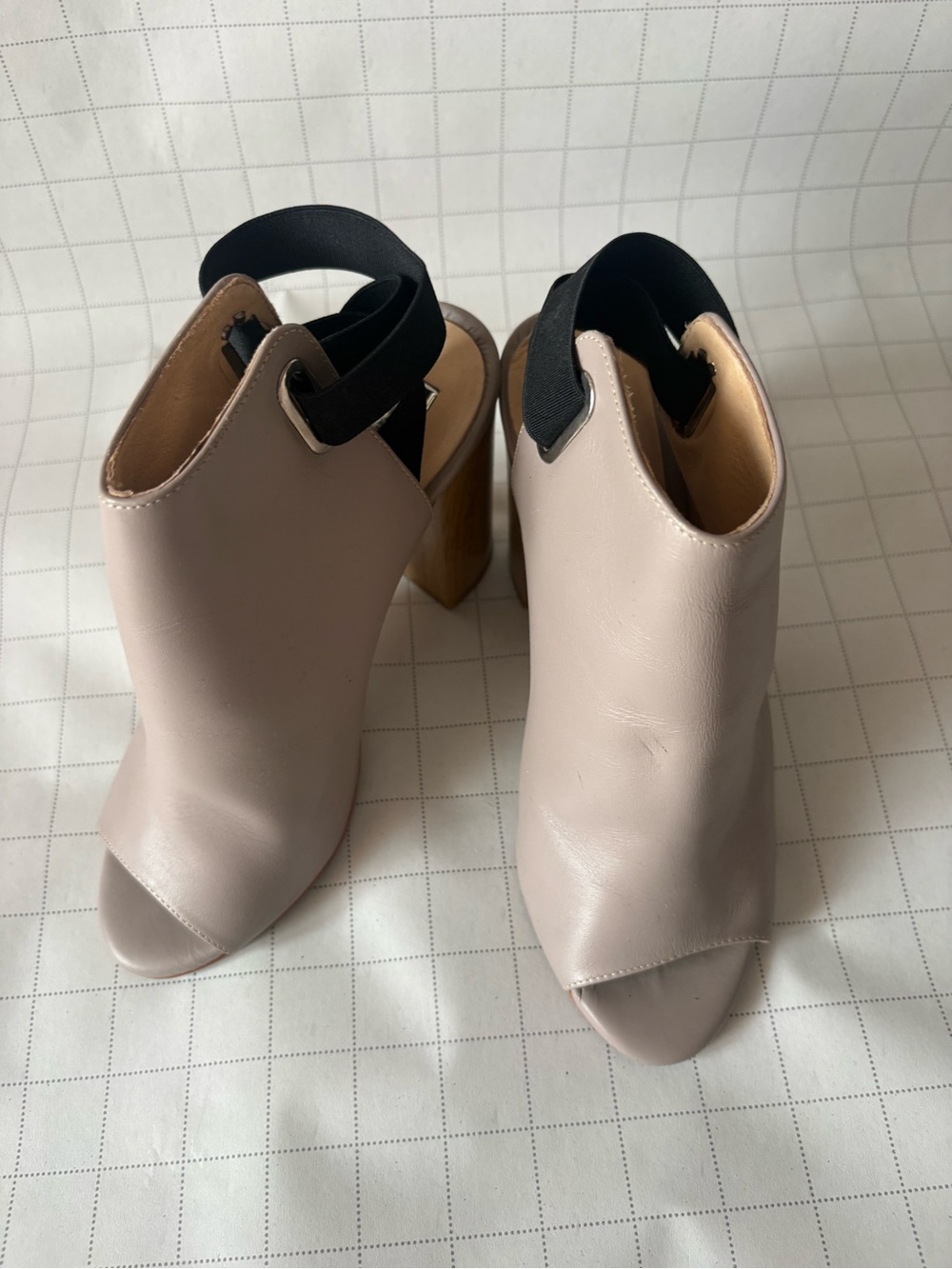 🤎 Elysess Made in Spain Taupe Block Heel Sandals — Size 6 - Picture 2 of 7
